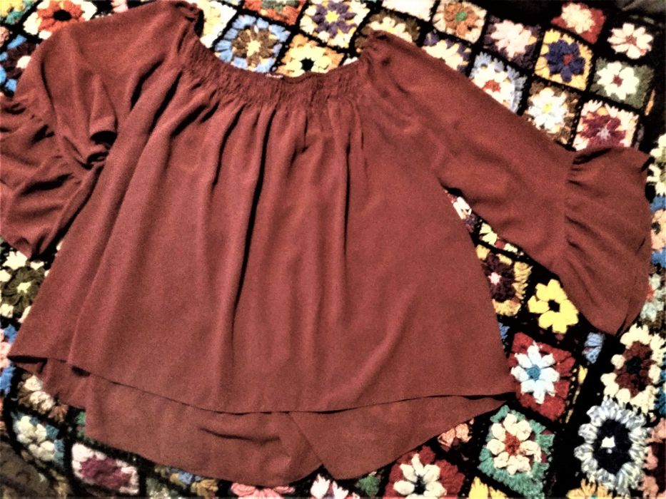 Bluza grena, voal, Motivi, cu maneca 3/4