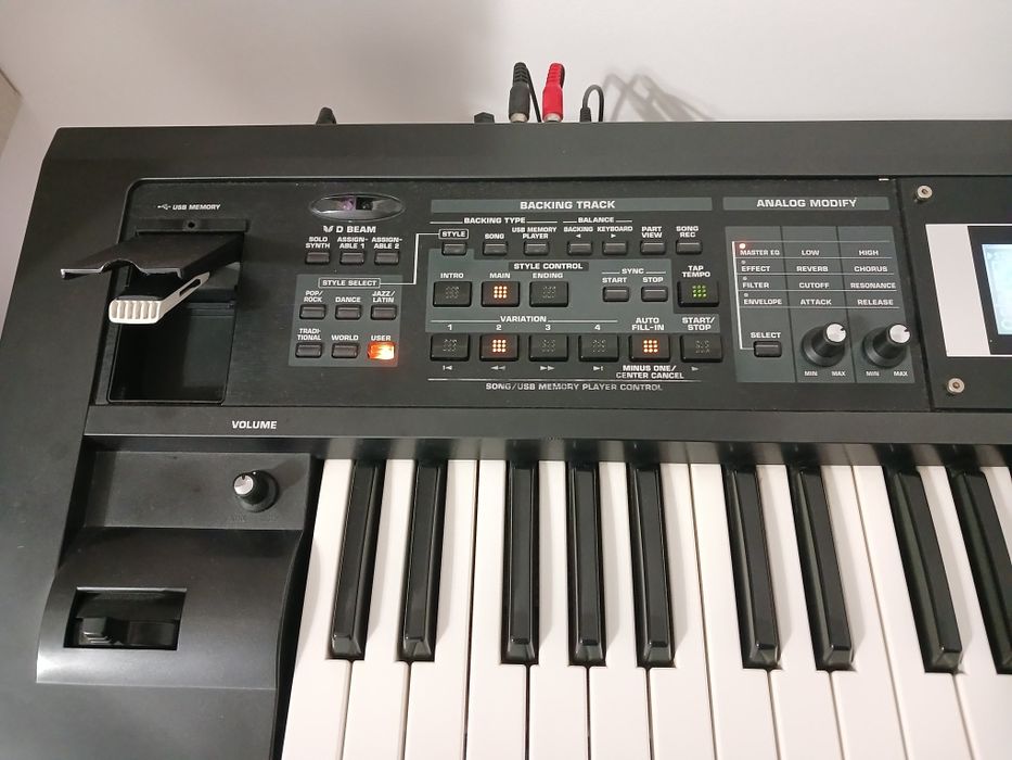 Roland GW 8 workstation USB clapa pian sintetizator