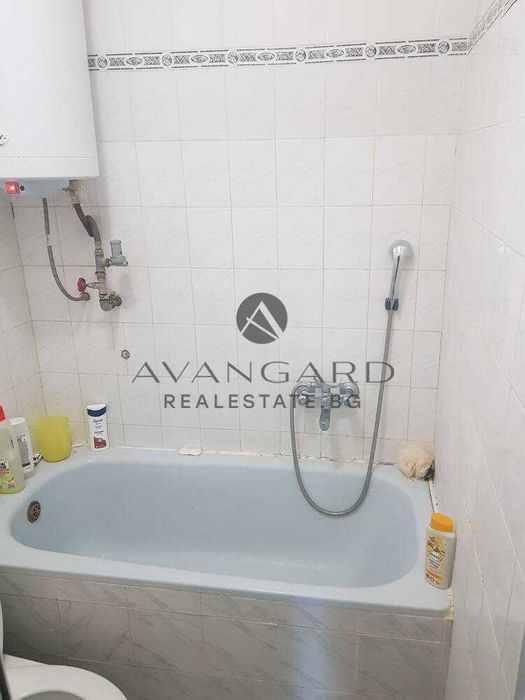 Продава се Едностаен апартамент в Пловдив, Център - 35 кв.м за 3343 €/кв.м - Снимка #2