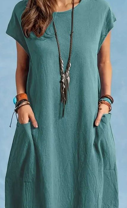 Лятна дамска рокля с кръгло деколте, права форма и двойни джобове