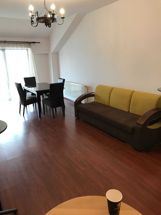 Inchiriez apartament cu doua camere, 75 mp, terasa de 14 mp, parcare