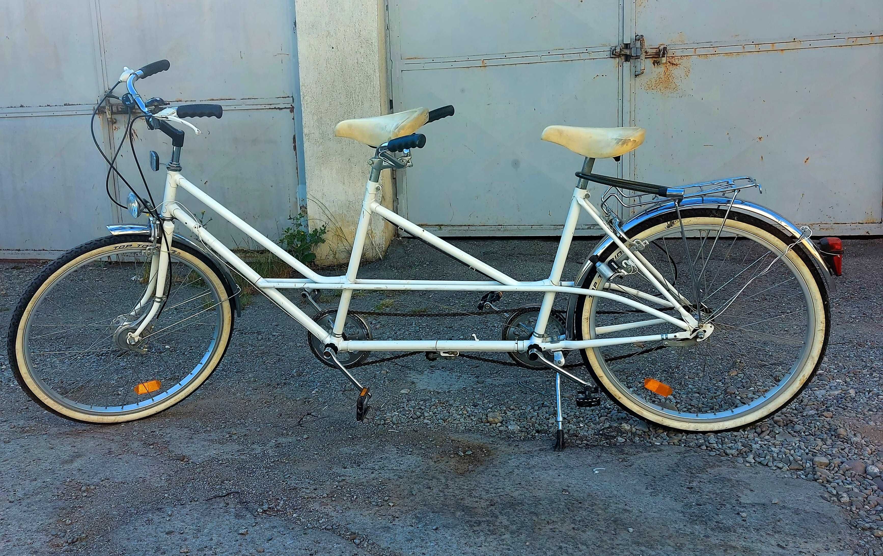 Bicicletă tandem!