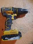 Stanley fil percut brushles