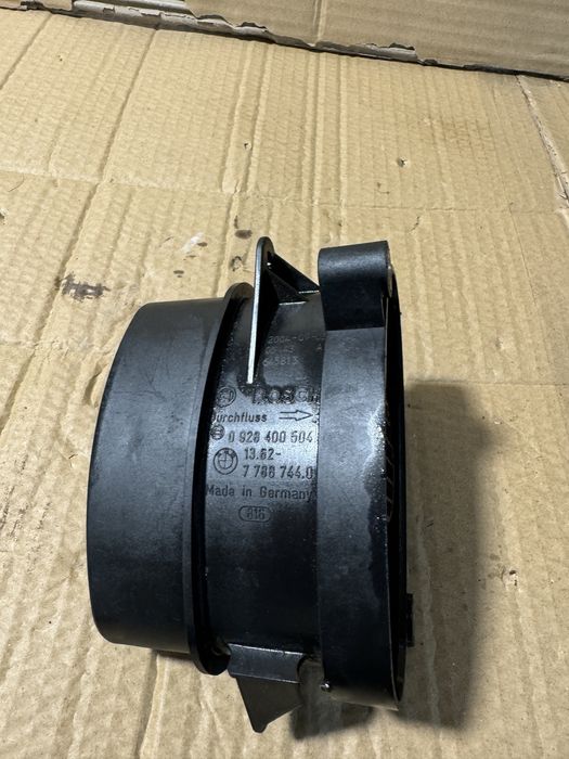 Debitmetru Aer BMW Seria 5 E60 E61 530D 218cp 231cp 235cp 177cp 197cp