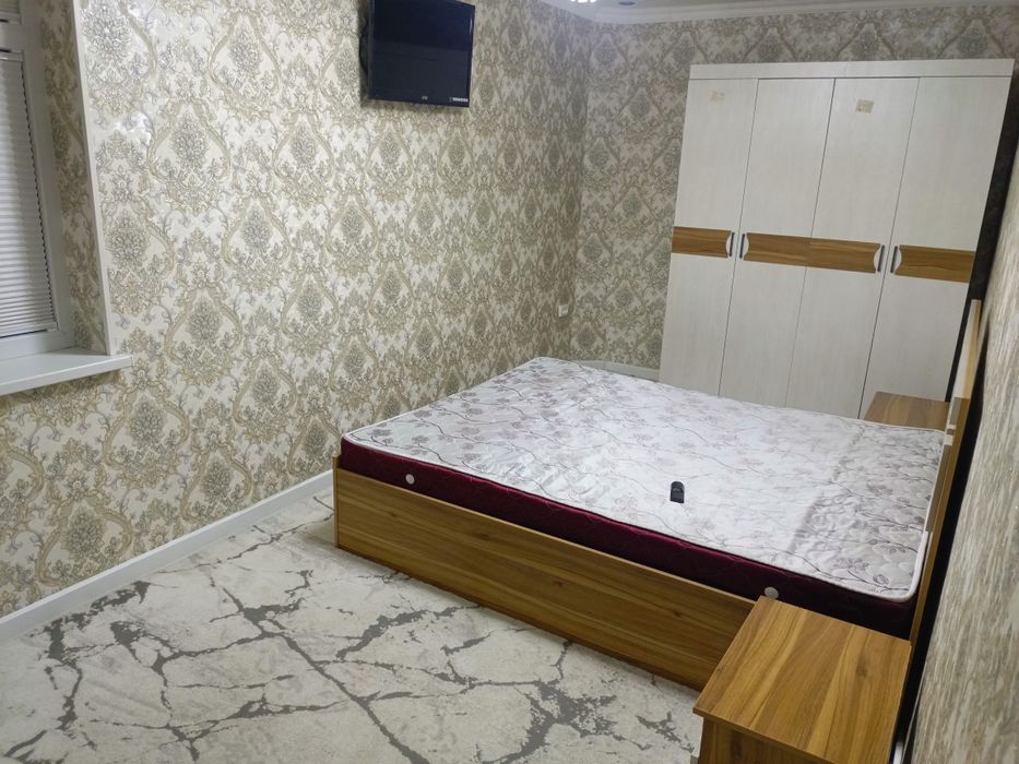 Ijaraga beriladi 2 xona 2 etaj hamma sharoit bor