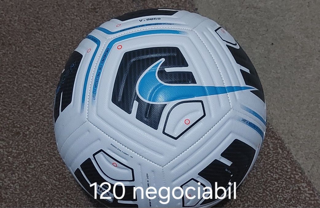 vand mingi fotball
