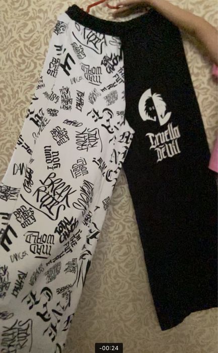 Брюки женский покупала за 17.000 отдам за 3000