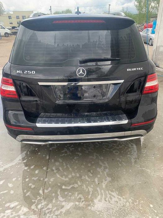 Dezmembrez mercedes ML 250 w166/usa ml w166/ml 350 D amg/stop ML/
