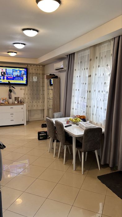 vand casa,vila, 550,construiti,bloc calea calarasi sect 2/3