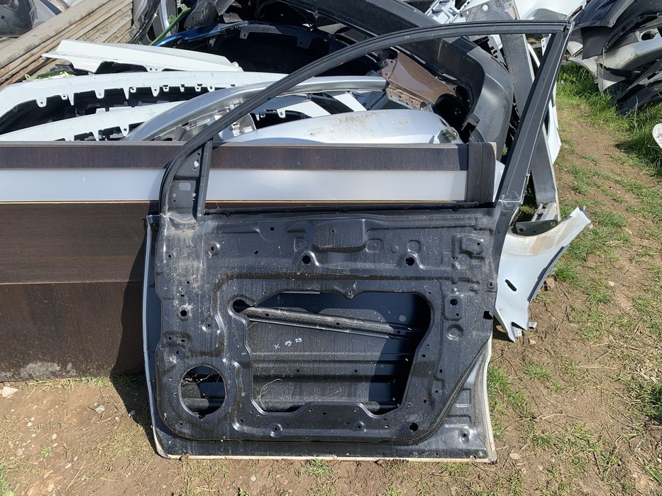 Usa fata Renault Koleos an 2008/2013 partea dreapta