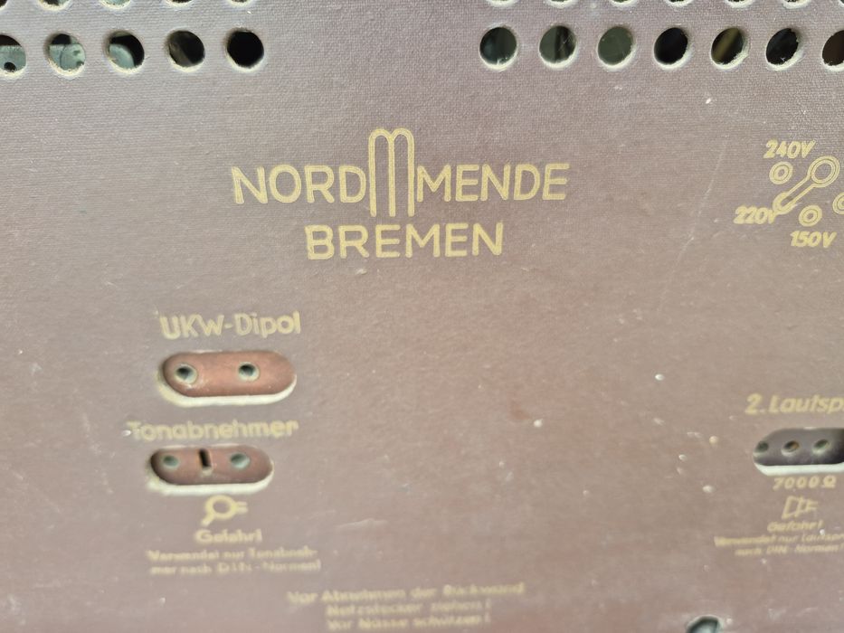 Radio pe lampi modelul BREMEN Nordmende ,made in Germany,fabricat 1951