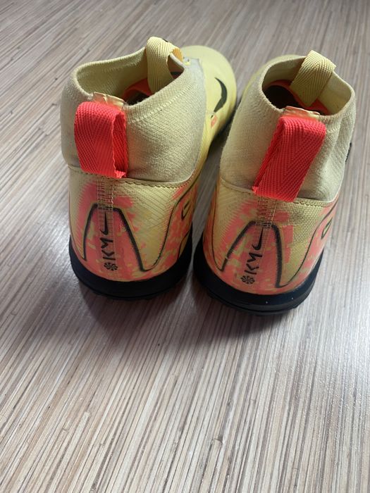 Детски Обувки за футбол Nike KM