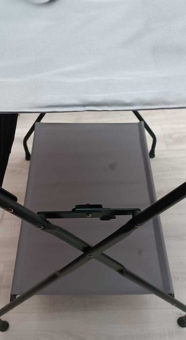 Masa de infasat , multifunctionala, pliabila, cos de depozitare