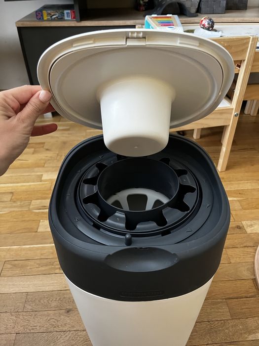 TOMMEE TIPPEE Хигиенен кош за памперси TWIST&CLICK