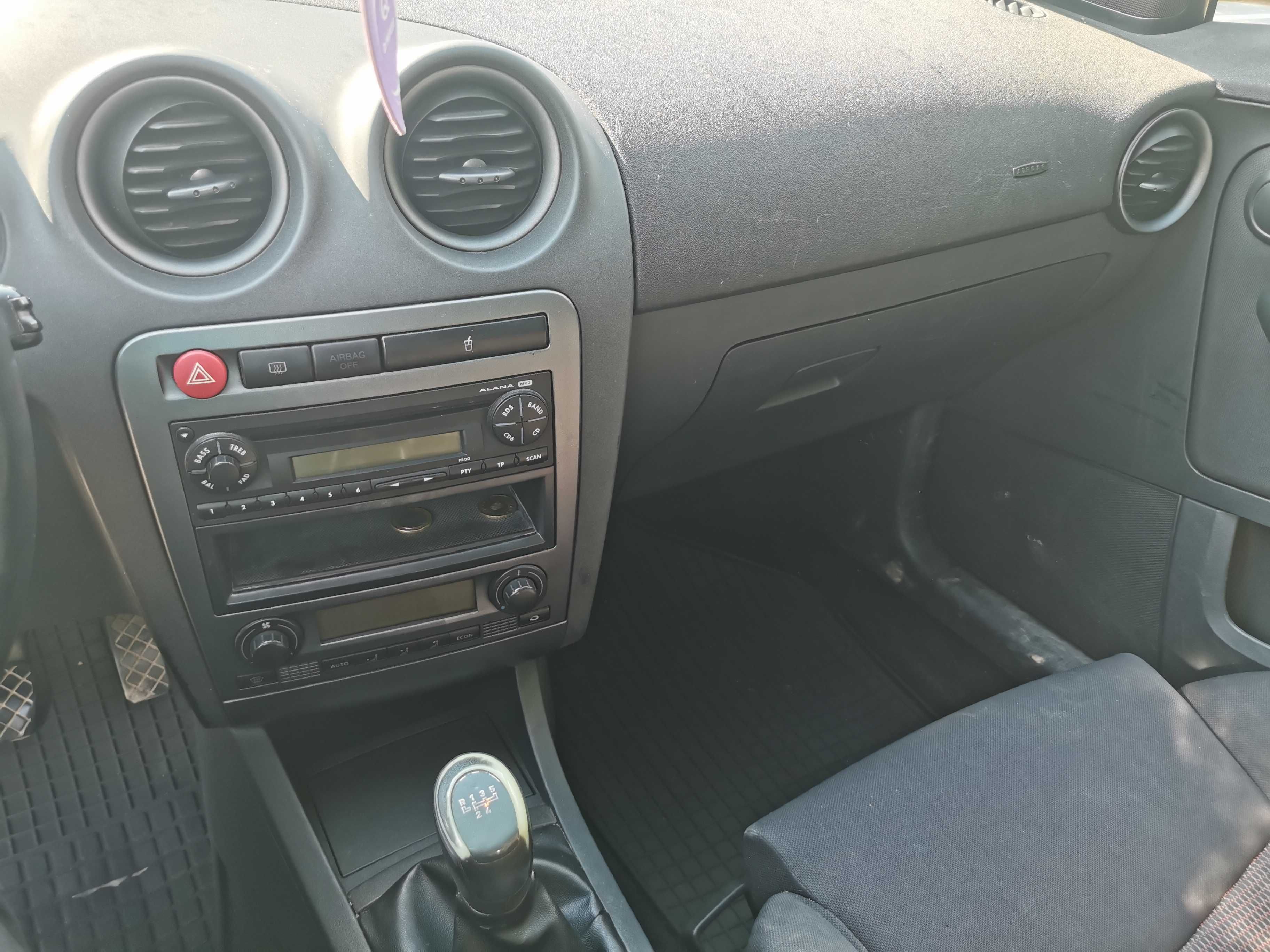 Vand Seat Ibiza 1.4 TDI , 80 CP, fabricat 2006 - euro 4, climatronic
