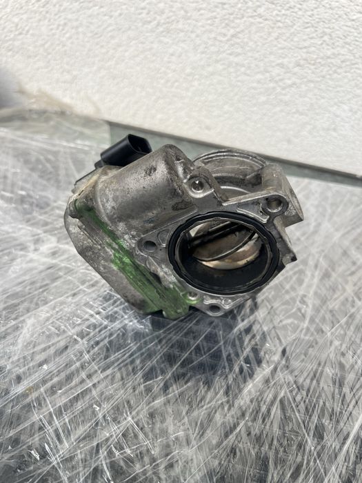 Clapeta acceleratie passat b6 1.9diesel