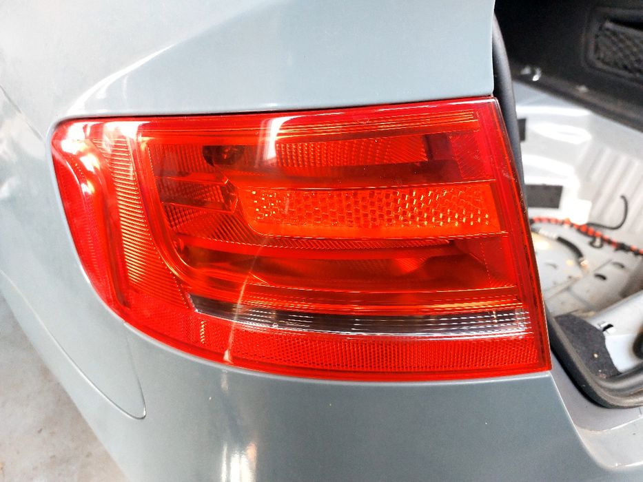 Set 4 x stopuri / triple Audi A4 B8 BERLIN model 2008-2012