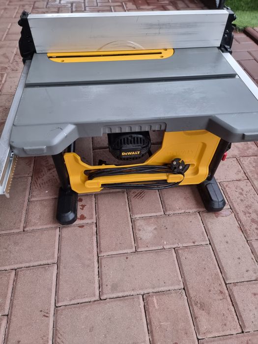 Circular dewalt  dwe 7485