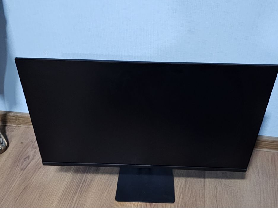 Срочно продаётся монитор Redmi A27