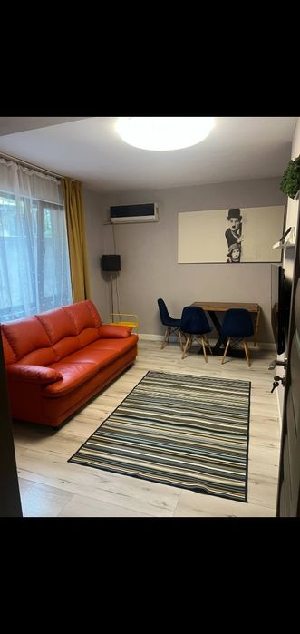 De închiriat apartament tip Studio, ultracentral, acces terasa 50mp