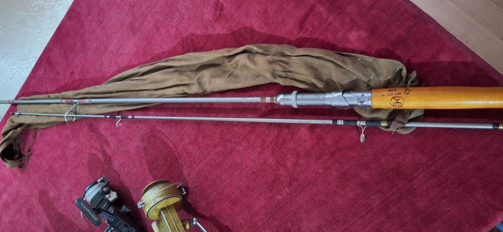 6 mulinete diferite plus lanseta metalica 200 lei