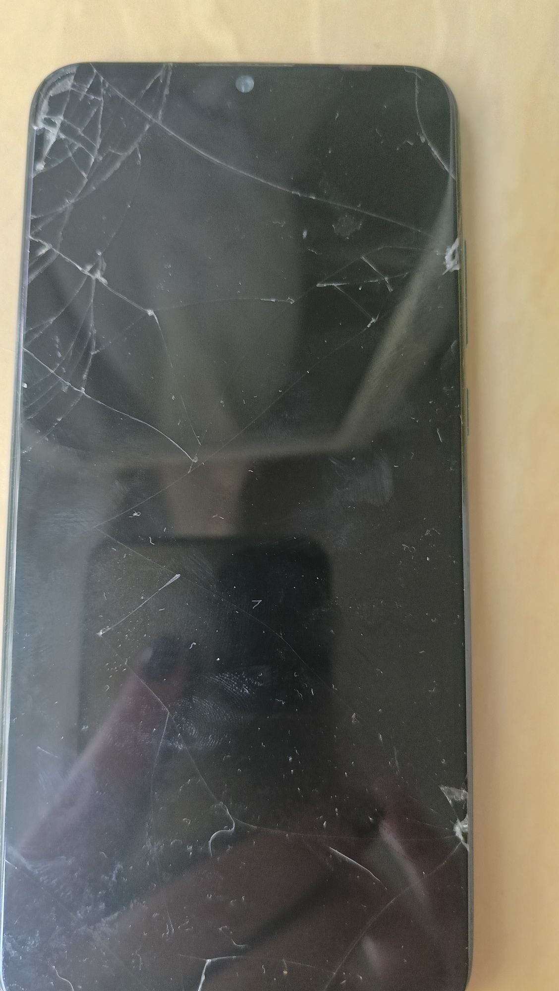 Смартфон Huawei P smart 2019.
