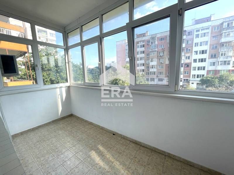 Продава се Тристаен апартамент в Варна, Левски - 90 кв.м за 1989 €/кв.м - Снимка #10