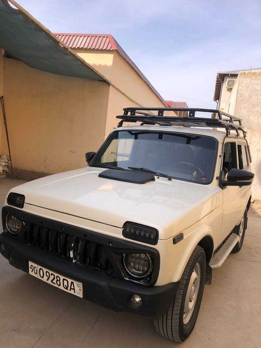 Срочно продаеться!Нива в идеальном состояний!!