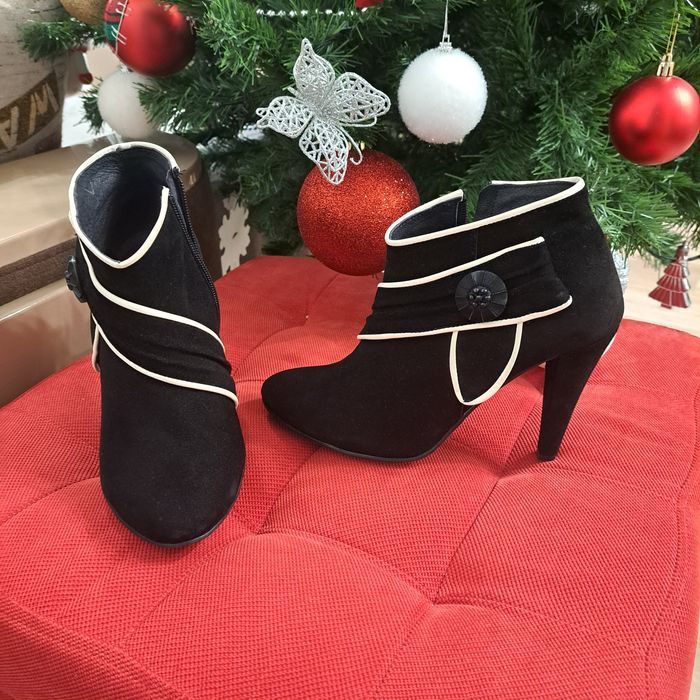 Botine elegante din piele naturala, cu toc