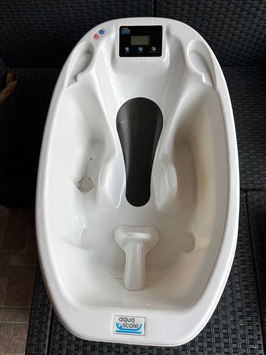 Vana bebelusi cu termometru