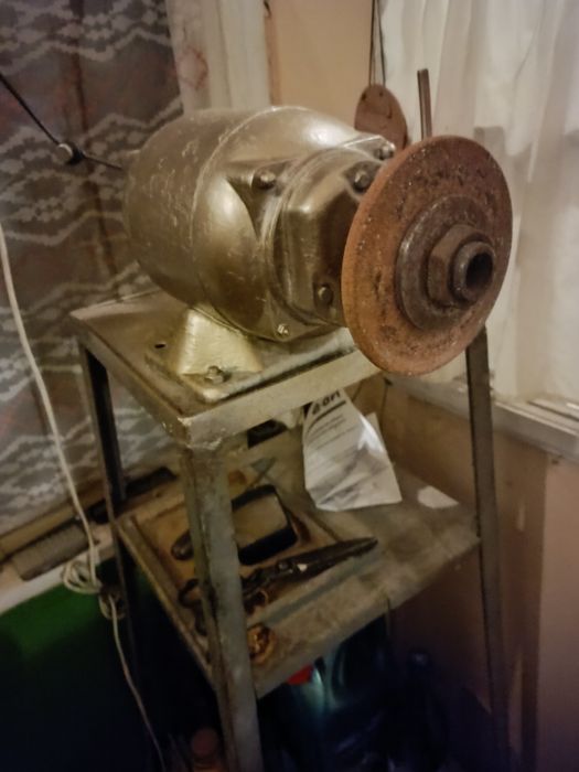 Polizor cu masa înaltă 5 Kw