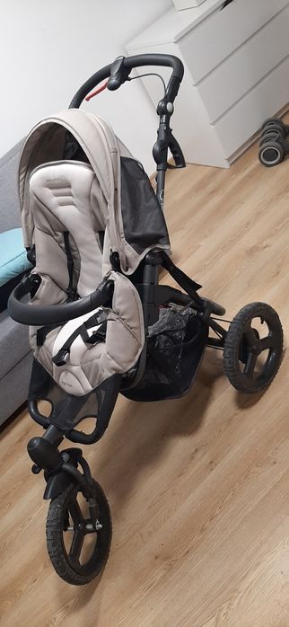 Bebe confort High trek детска количка + подаръци към нея