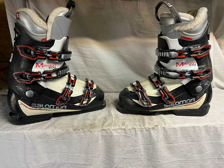 Clapari ski schi Salomon Mission R70 marime EUR:41 Mondo:26.5