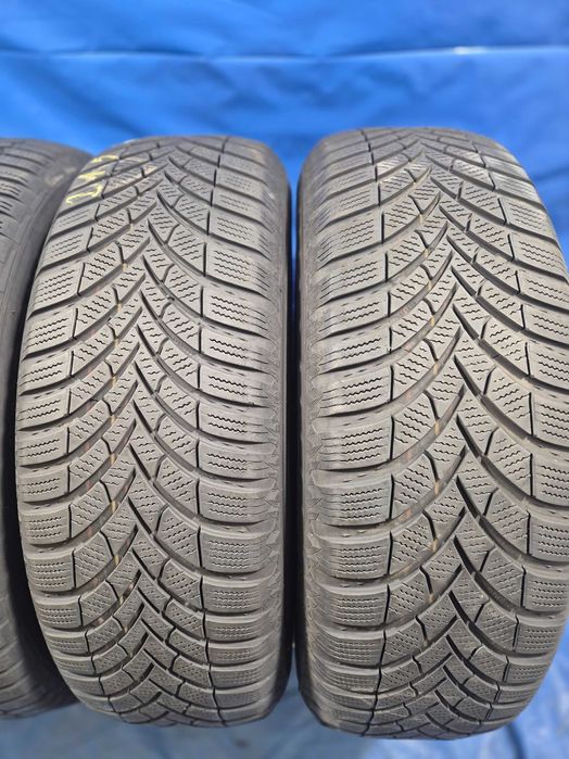 215/70/16T Semperit-Hankook
