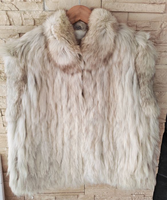 Vesta din blana naturala de vulpe