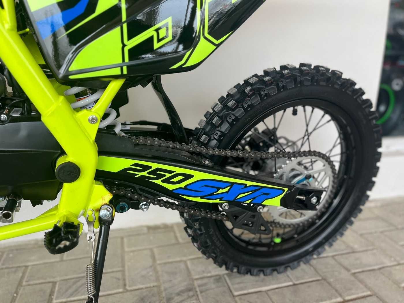 Motocicleta Cross NCX NX 250 21/18" 250cc 4T benzina verde/albastru