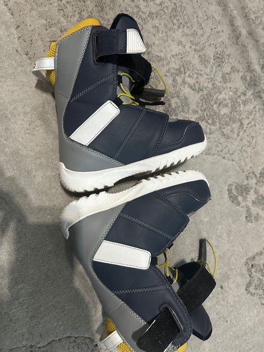 Bootsi copii mar 32,5 buni pt 31