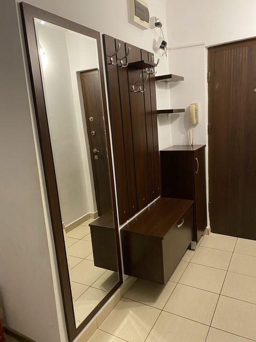 Mobilier hol dulap, cuier, oglinda