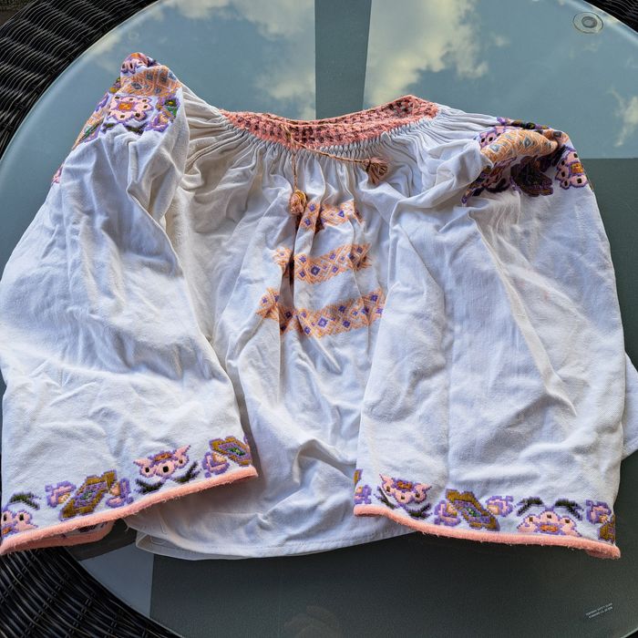 Vând cămăși ie tradiționale femeiești