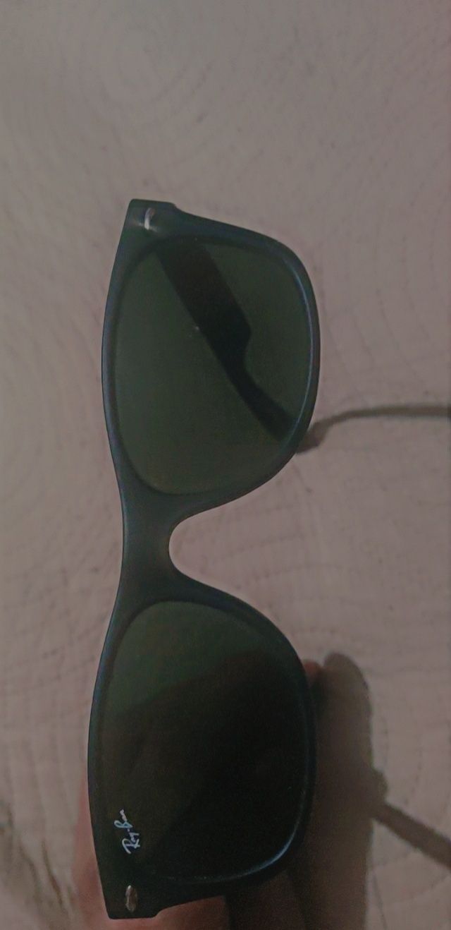 Vând ochelari de soare Ochelari de soare "Ray-Ban New Wayfarer"