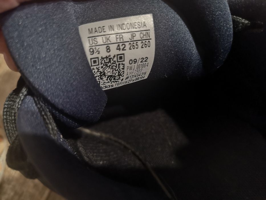 Adidas, оригинални маратонки, номер 41