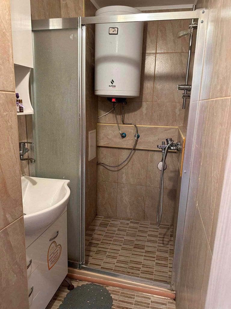Дава се под наем Тристаен апартамент в Варна, Чайка - 100 кв.м за 612 € - Снимка #20