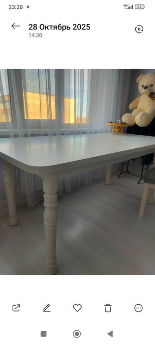 Стол для гостиной