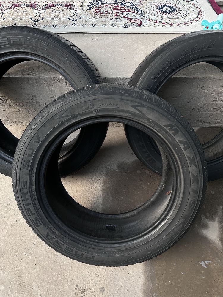 Продается шины 235/55/R18