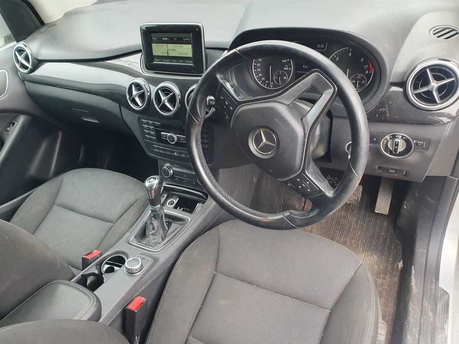 Dezmembrez Mercedes B Class B180 W246 1.5CDI 2014