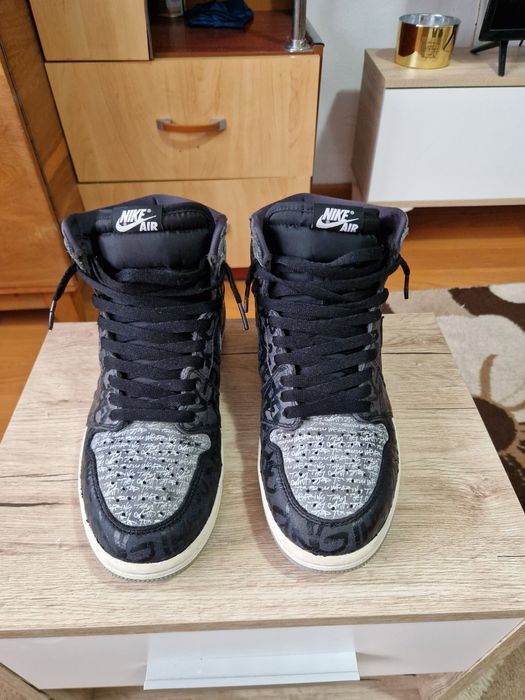 Jordan 1 rebellionaire 40,5