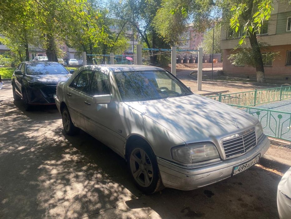 Продам мерседес c 280