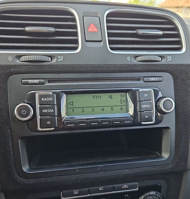 Radio cd player golf 6