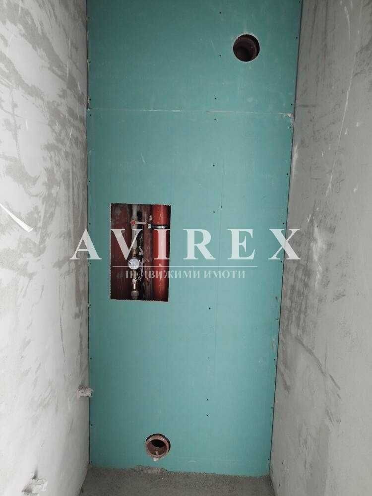 Продава се Тристаен апартамент в Пловдив, Гагарин - 126 кв.м за 1172 €/кв.м - Снимка #5