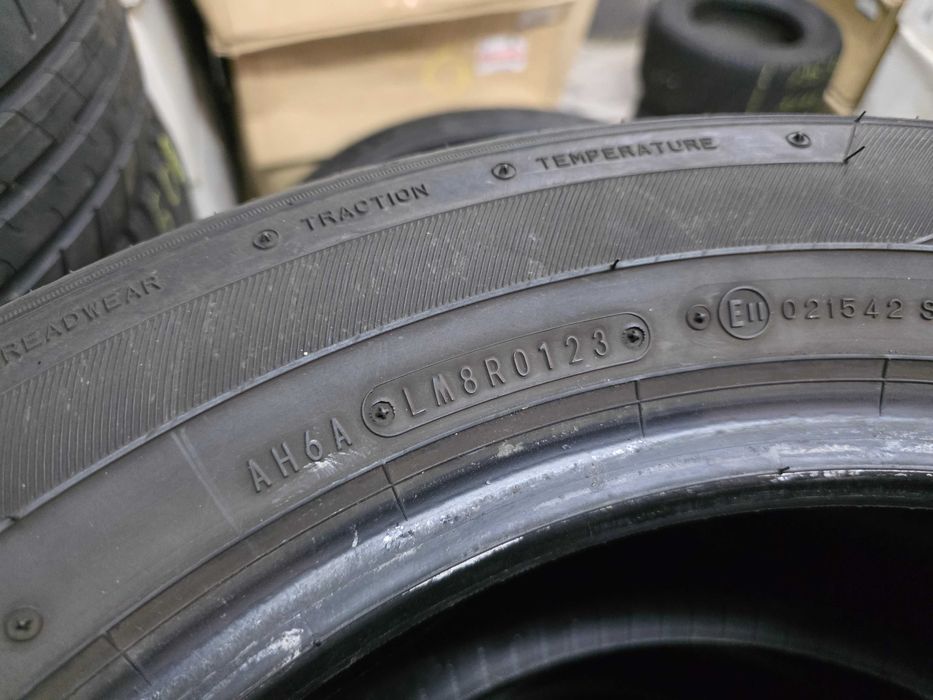 2бр Летни гуми 225 55 16 - Falken - DOT 2023